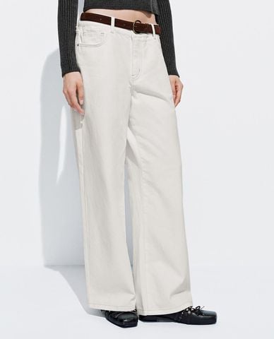  URBAN REVIVO - Quần jeans nữ ống rộng phối thắt lưng 