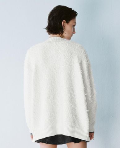  URBAN REVIVO - Áo khoác cardigan nữ cổ V phối nút 