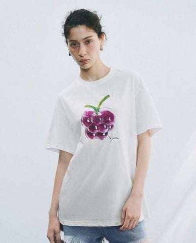  URBAN REVIVO - Áo thun nữ cổ tròn tay ngắn in họa tiết 