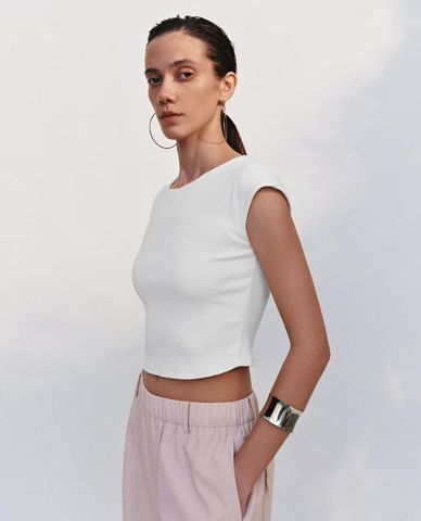  URBAN REVIVO - Áo croptop nữ cổ tròn tay ngắn 