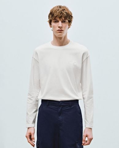  URBAN REVIVO - Áo thun nam cổ tròn tay dài 