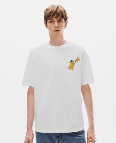  URBAN REVIVO - Áo thun nam cổ tròn tay ngắn in hình 