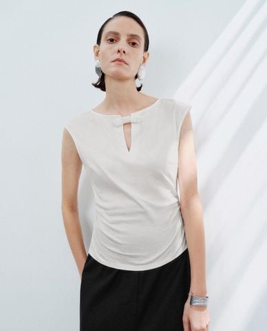  URBAN REVIVO - Áo sát nách nữ cổ tròn phối nơ 