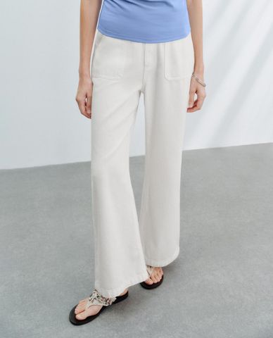  URBAN REVIVO - Quần jeans nữ ống rộng thời trang 