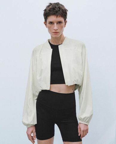  URBAN REVIVO - Áo khoác bomber nữ phom croptop 