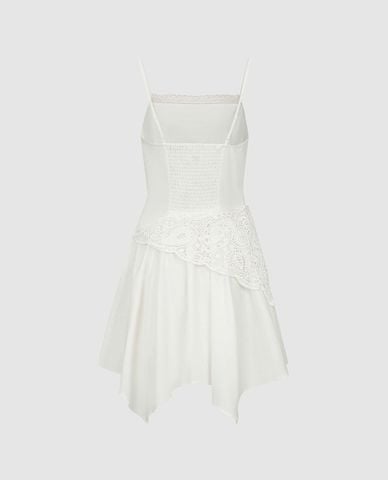  URBAN REVIVO - Đầm hai dây mini phối ren bất đối xứng 