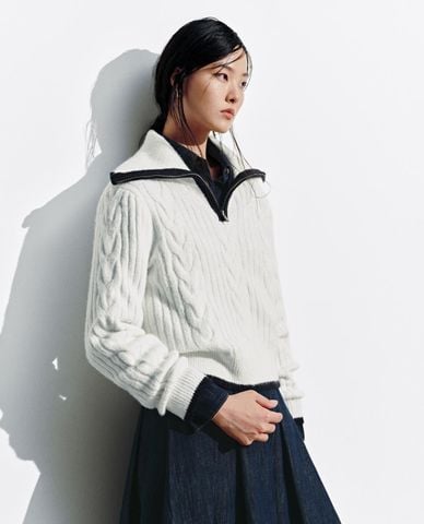  URBAN REVIVO - Áo dệt kim nữ cổ bẻ tay dài phối khoá zip 