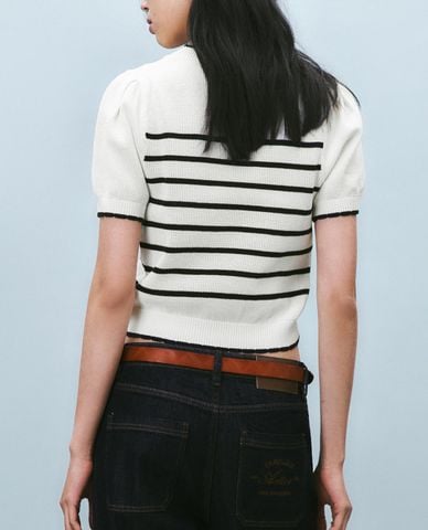  URBAN REVIVO - Áo dệt kim nữ cổ tròn sọc ngang phối nơ 
