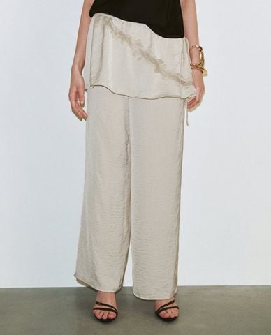  URBAN REVIVO - Quần nữ ống rộng phối chân váy xếp tầng 