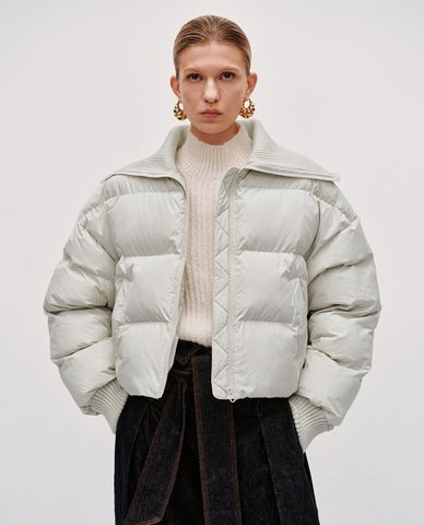  URBAN REVIVO - Áo khoác phao nữ cổ bẻ dáng ngắn 