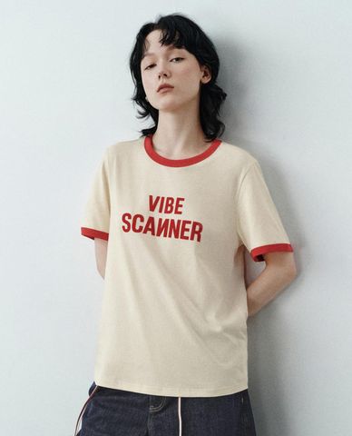  URBAN REVIVO - Áo thun nữ cổ tròn tay dài phối viền 