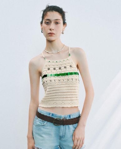  URBAN REVIVO - Áo hai dây nữ dệt kim phom croptop 