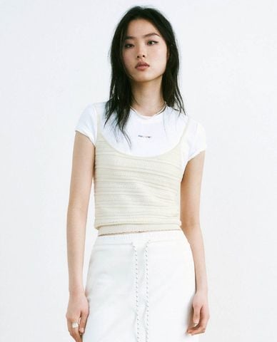 URBAN REVIVO - Áo dệt kim nữ cổ tròn tay ngắn Cami 