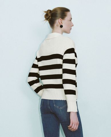  URBAN REVIVO - Áo sweatshirt nữ cổ bẻ tay dài 