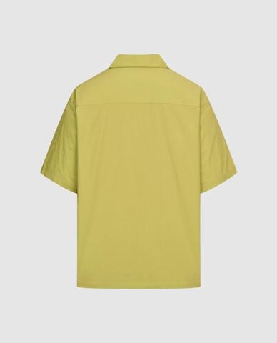  URBAN REVIVO - Áo sơ mi nam tay ngắn họa tiết trái cây 