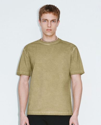  URBAN REVIVO - Áo thun nam cổ tròn tay ngắn 