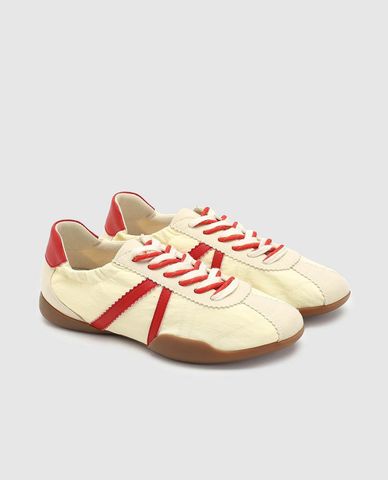  URBAN REVIVO - Giày sneakers nữ cổ thấp mũi tròn 
