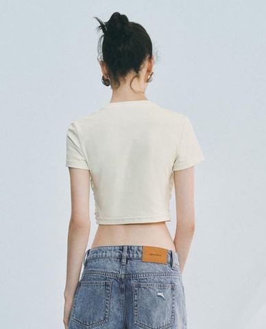  URBAN REVIVO - Áo croptop nữ cổ tròn tay ngắn 2 In 1 