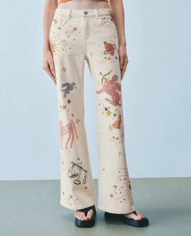  URBAN REVIVO - Quần jeans nữ ống rộng phối họa tiết thêu nổi 