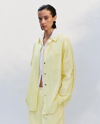  URBAN REVIVO - Áo sơ mi nữ cổ bẻ tay dài thanh lịch 