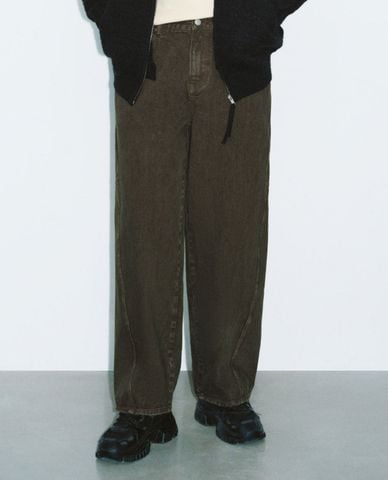  URBAN REVIVO - Quần jeans nam ống rộng gân chéo 