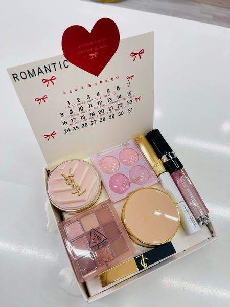 Hộp mica Romantic