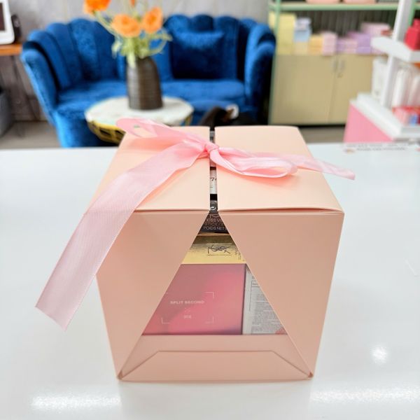 Hộp quà mica vuông nơ tạo bất ngờ