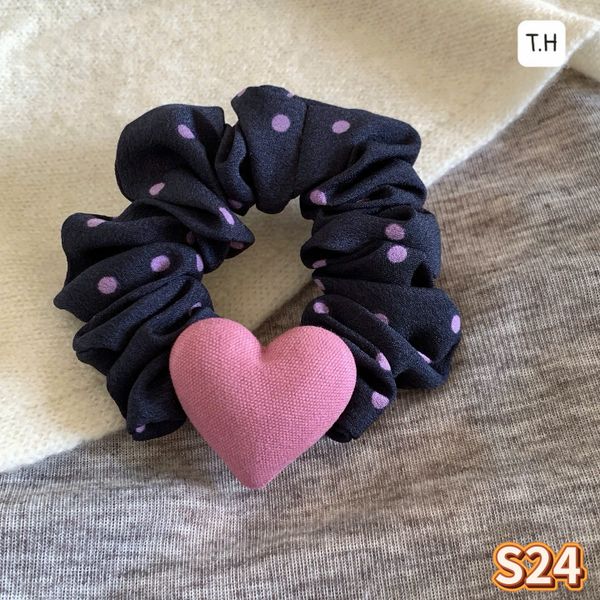 Scrunchies xanh than tim hồng S24