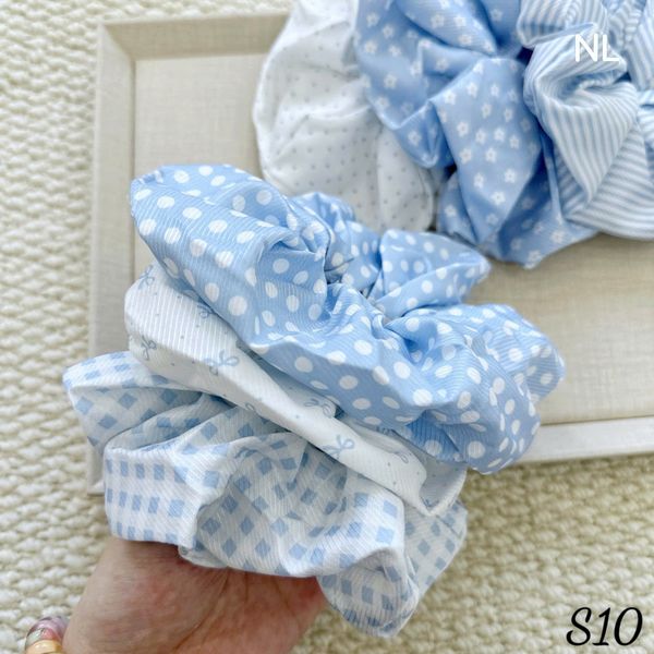 Scrunchies Trắng xanh S10