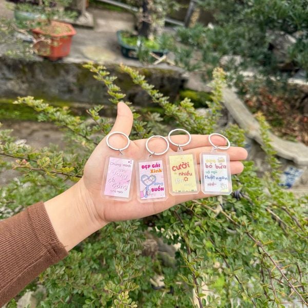 Móc khóa meka chữ mới