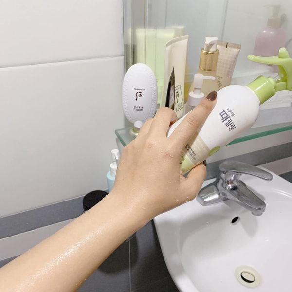 Tẩy Tế Bào Chết Toàn Thân Dạng Xịt THE FACE SHOP Smooth Skin Body Peel 300ml