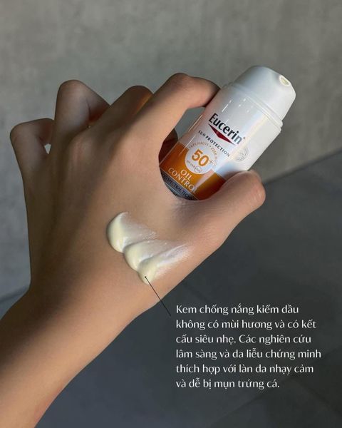 Kem Chống Nắng Eucerin Kiềm Dầu & Ngừa Mụn 50ml Sun Dry Touch Acne Oil Control SPF 50+