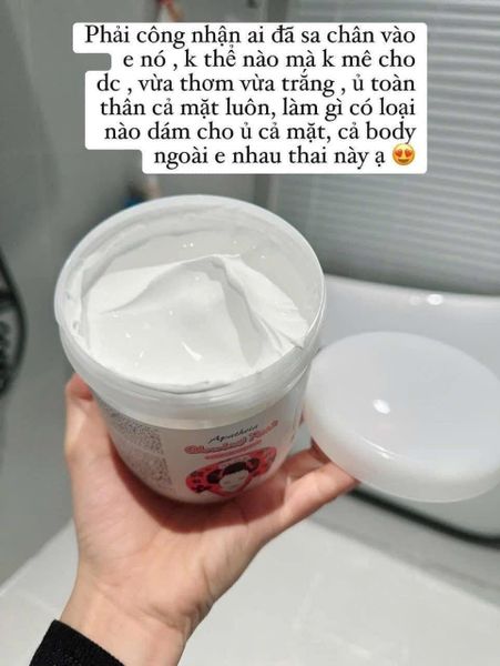 Kem ủ trắng da Apatheia Glowing Pack 500g cô gái Nhật