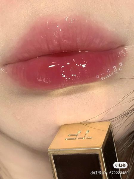 Son Bóng Tom Ford Gloss Luxe Lip 04 Exquise Màu Đỏ Đất