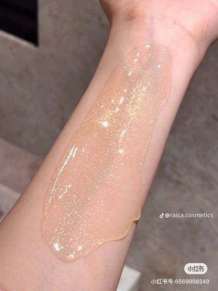 NEW Sữa Tắm Dưỡng Trắng Olay Nội Địa Trung Vitamin C + B3 500g (Mẫu mới)