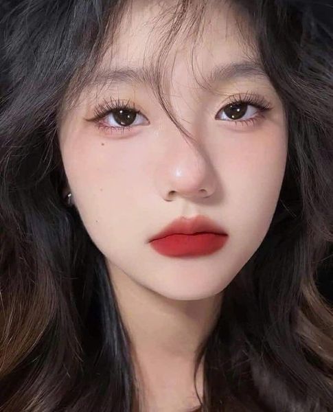 Son Kem YSL The Inks Blur Cream 201