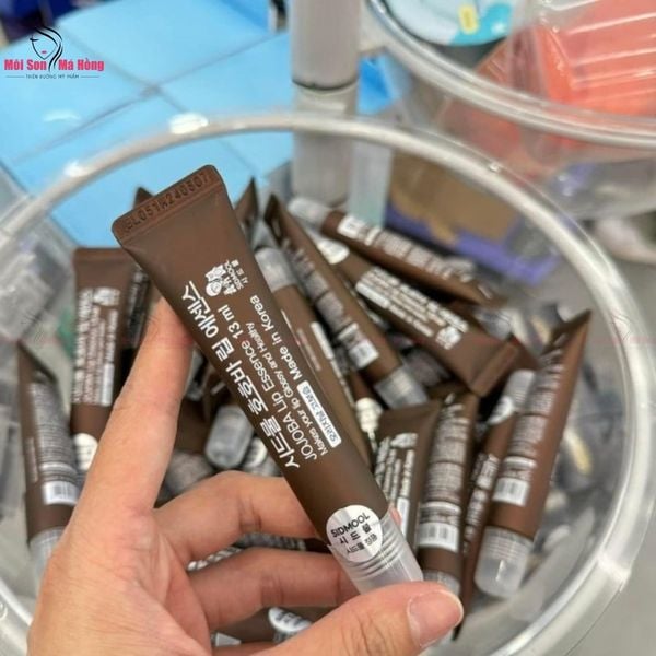 Son Dưỡng Môi Jojoba Lip Essence 13ml