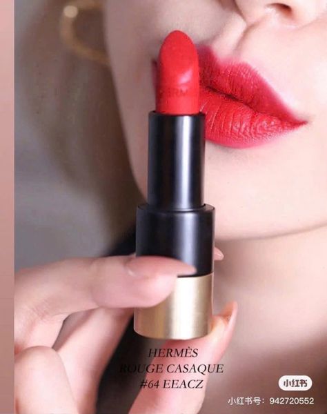 Son Lì Hermès Rouge Hermès Silky Lipstick Shine 64 Rouge Casaque Màu Đỏ Tươi