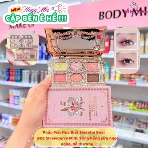 Flower Knows Bảng Phấn Mắt 6 ô Sweetie Bear #02 Strawberry Milk: Tông hồng sữa ngọt ngào, dễ thương.
