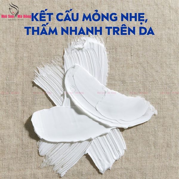 Kem Dưỡng Ẩm Nivea Dưỡng Da Sáng Mịn 30ml CreamCreme