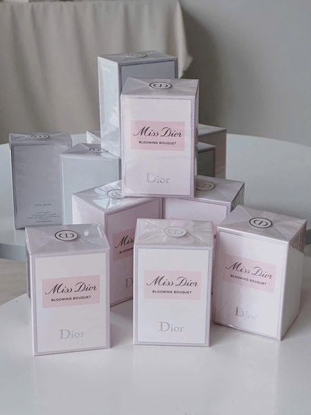 Nước hoa CHRISTIAN DIOR Miss Dior Blooming Bouquet