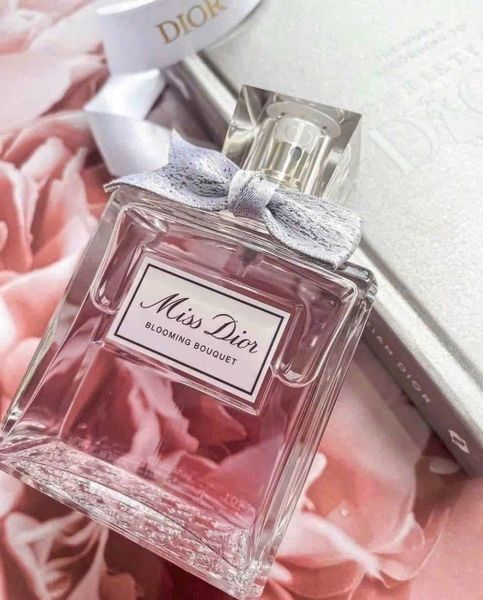 Nước hoa CHRISTIAN DIOR Miss Dior Blooming Bouquet