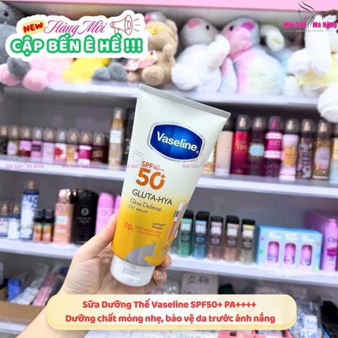 Dưỡng Thể Chống Nắng Vaseline Gluta-Hya Glow Defense UV Serum SPF50+ PA++++ 260ml
