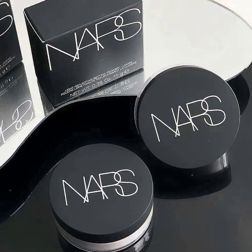 Phấn Phủ Bột Nars Light Reflecting Setting Powder Loose 11G