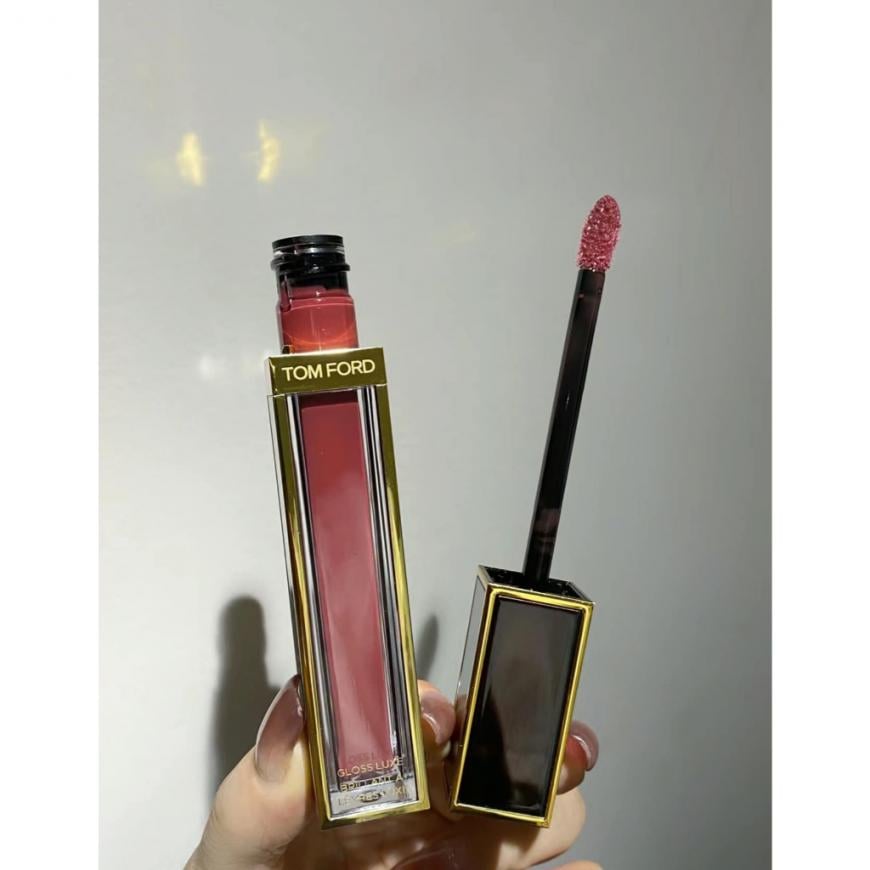 Son Bóng Tom Ford Gloss Luxe Lip 04 Exquise Màu Đỏ Đất