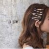 Vỉ 4 kẹp ghim đá trắng