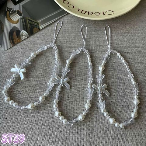 Dây đeo điện thoại nơ trắng 4 bướm ST39