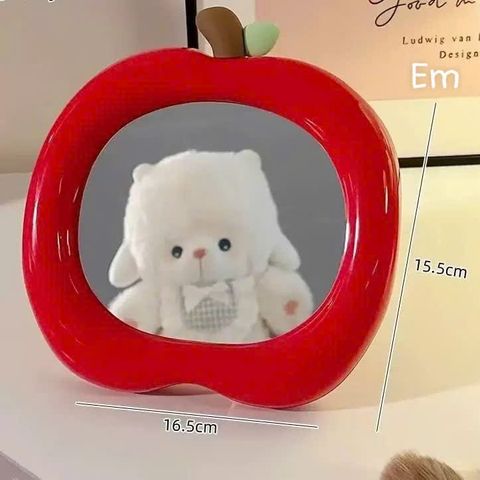 Gương để bàn táo đỏ