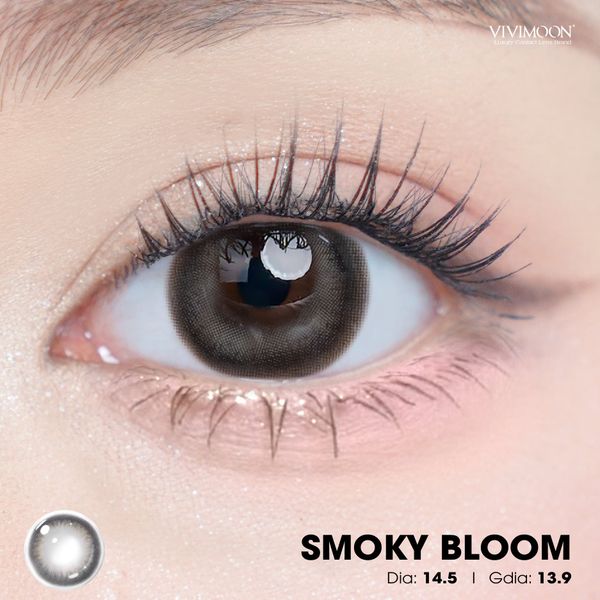 Lens 1 ngày - Kính áp tròng Smoky Bloom mang tông xám khói pha nâu lạnh, tạo hiệu ứng mắt sâu và cuốn hút.