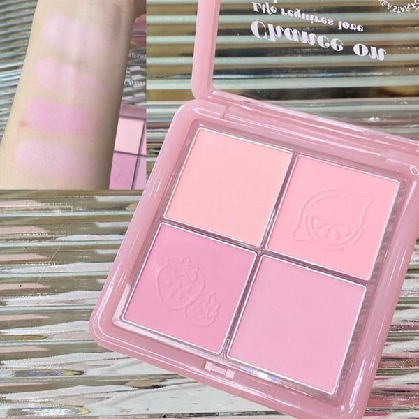 Bảng Má Hồng 4 Ô Hold Live HL707